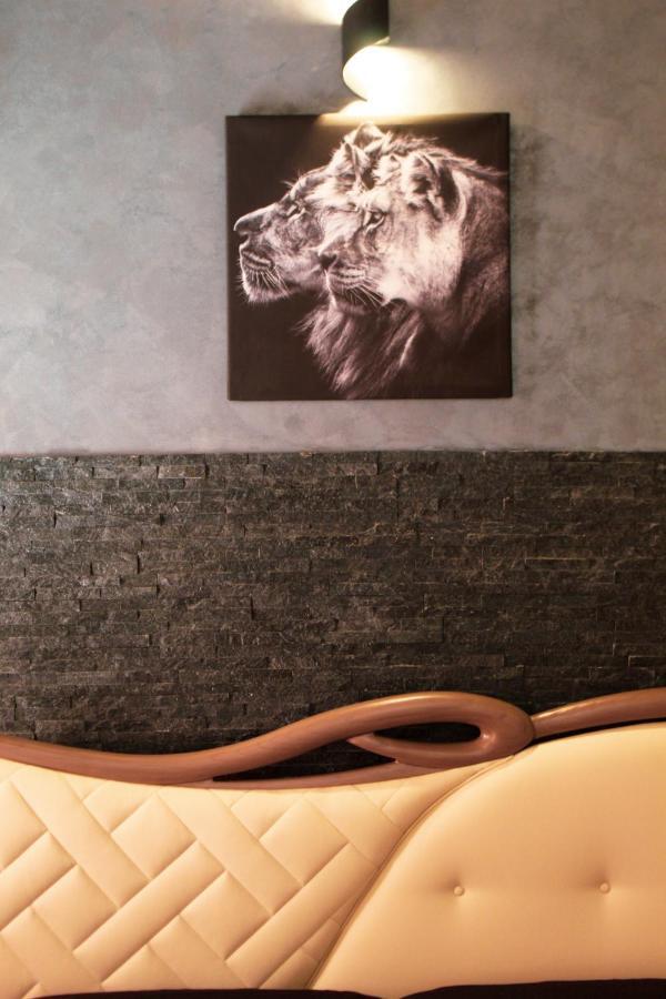Lion Luxury Rooms Rome Bagian luar foto